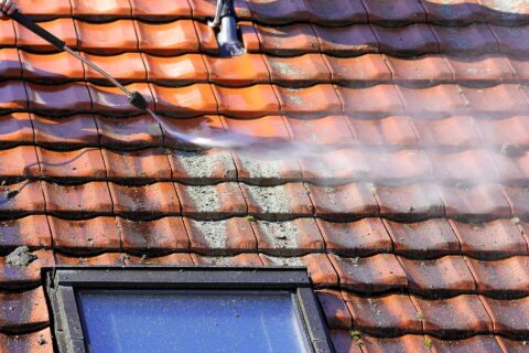 Nottinghamshire, Derbyshire & Lincolnshire Roof Cleaning & Coating